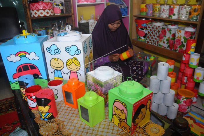 DAUR ULANG SAMPAH PLASTIK TANPA MODAL