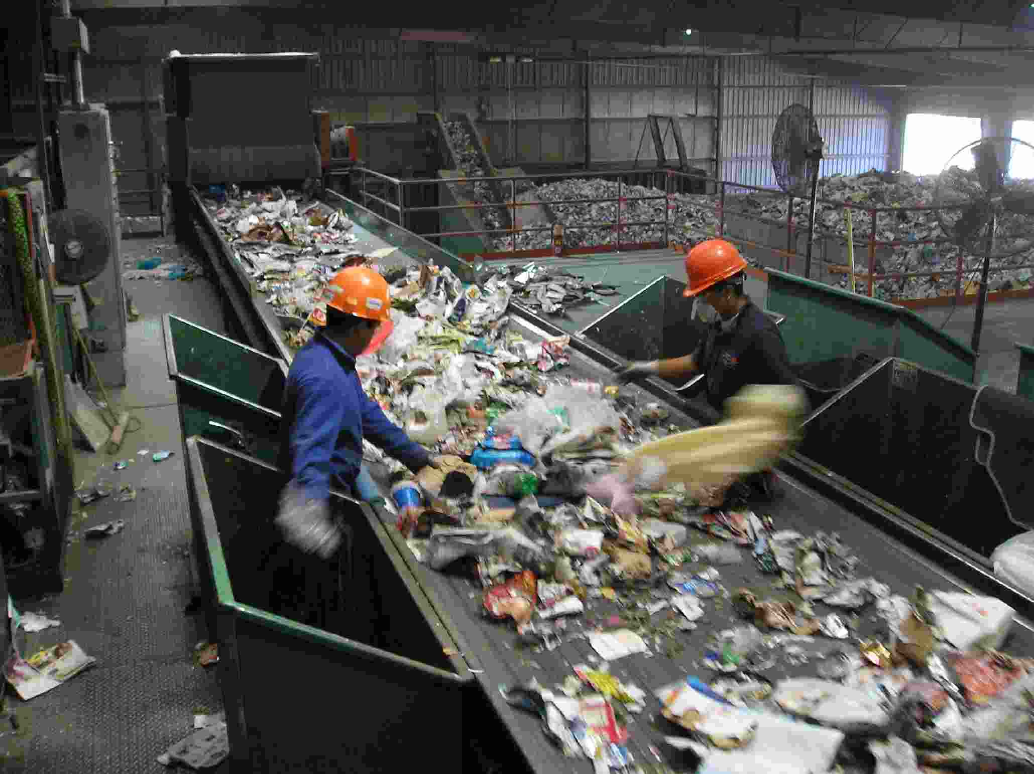 JENIS SAMPAH ANORGANIK BESERTA MANFAATNYA