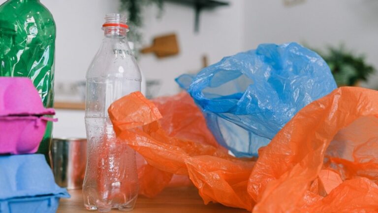 Cara Mengurangi Penggunaan Plastik