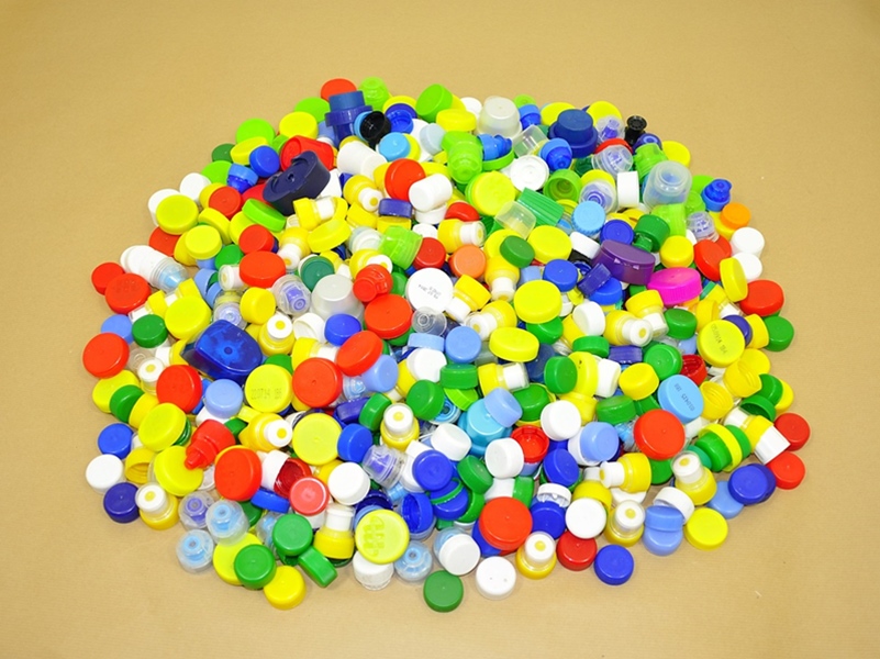 Bisnis Biji Plastik Bekas