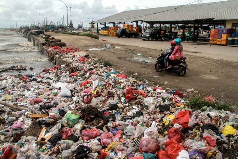 Akibat Sampah Plastik