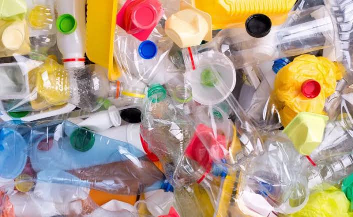 Cara Memanfaatkan Limbah Plastik