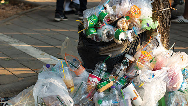 Sampah Plastik Jadi Uang