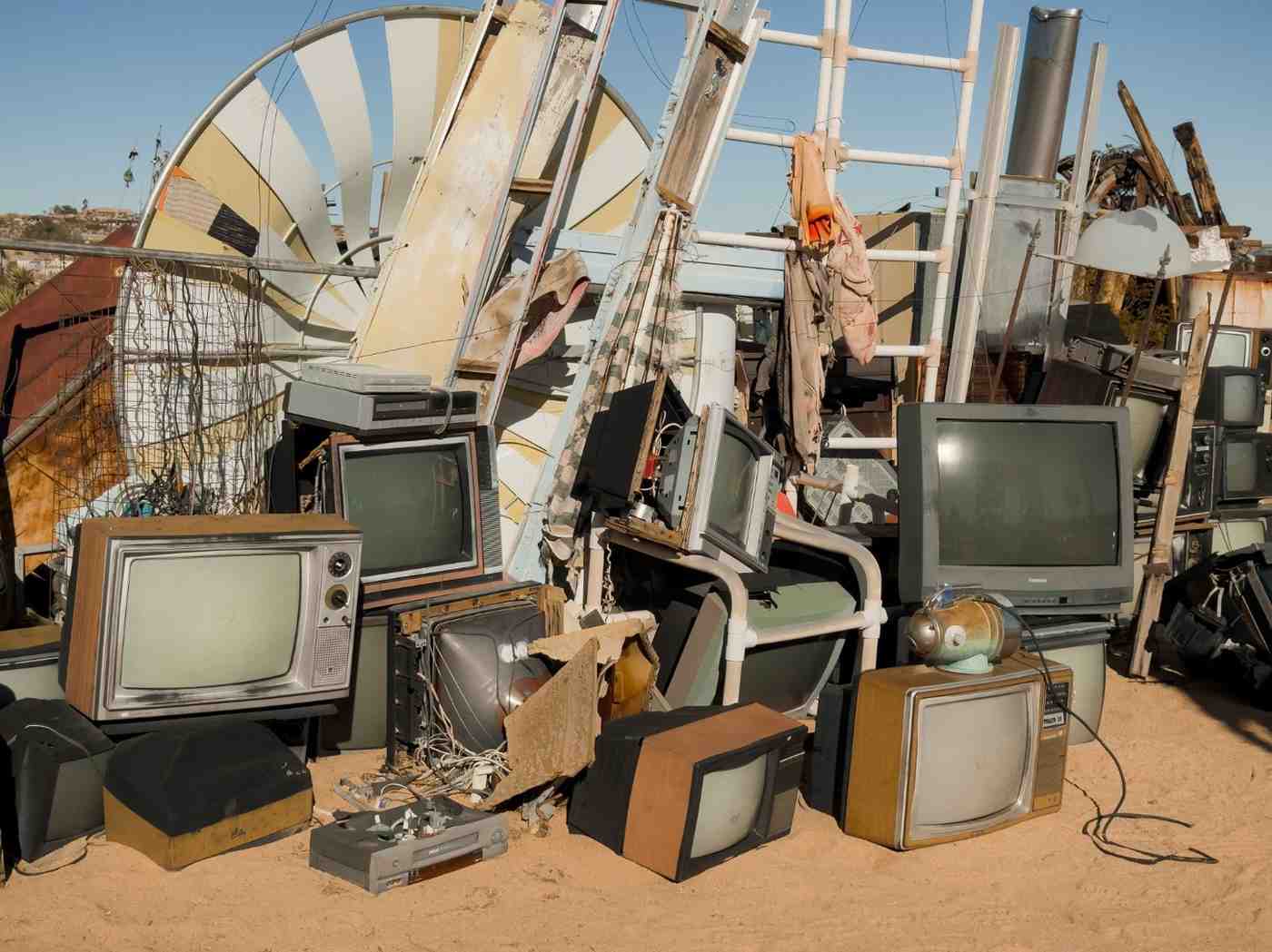 contoh sampah elektronik